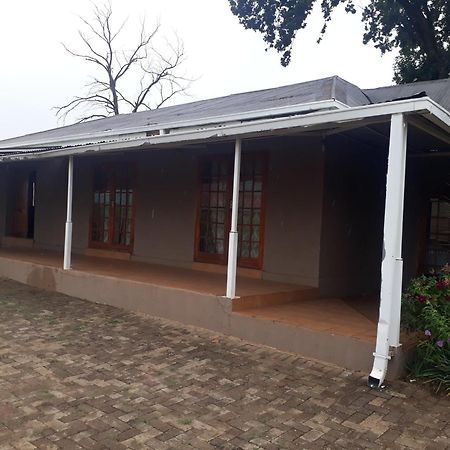 Balfour Lodge Luaran gambar